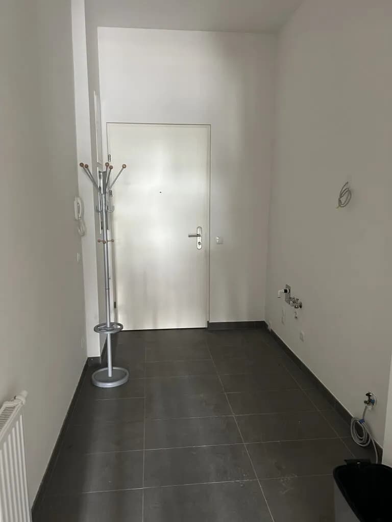 1-Zimmer-Gewerbeimmobilie mieten in Wien – 47 m², € 665 – Bild 4 von 12