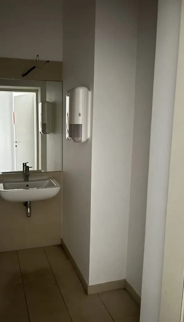 1-Zimmer-Gewerbeimmobilie mieten in Wien – 47 m², € 665 – Bild 9 von 12