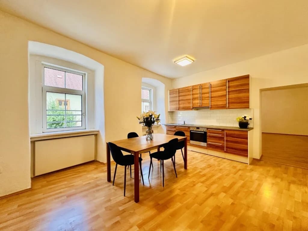 2-Zimmer-Wohnung mieten in Neunkirchen – 73,57 m², € 595 – Bild 2 von 10