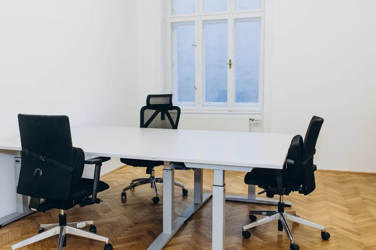 2-Zimmer-Gewerbeimmobilie mieten in Wien – 47 m², € 2.098 – Bild 12 von 13