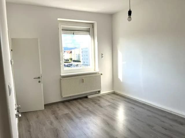 2-Zimmer-Wohnung kaufen in Linz – 51 m², € 145.000 – Bild 3 von 8