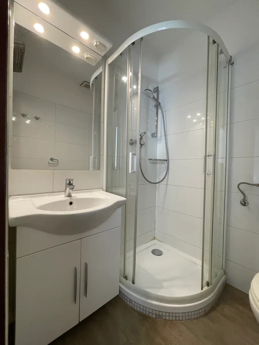 12-Zimmer-Gewerbeimmobilie kaufen in Mödling – 402 m², € 1.090.000 – Bild 24 von 26
