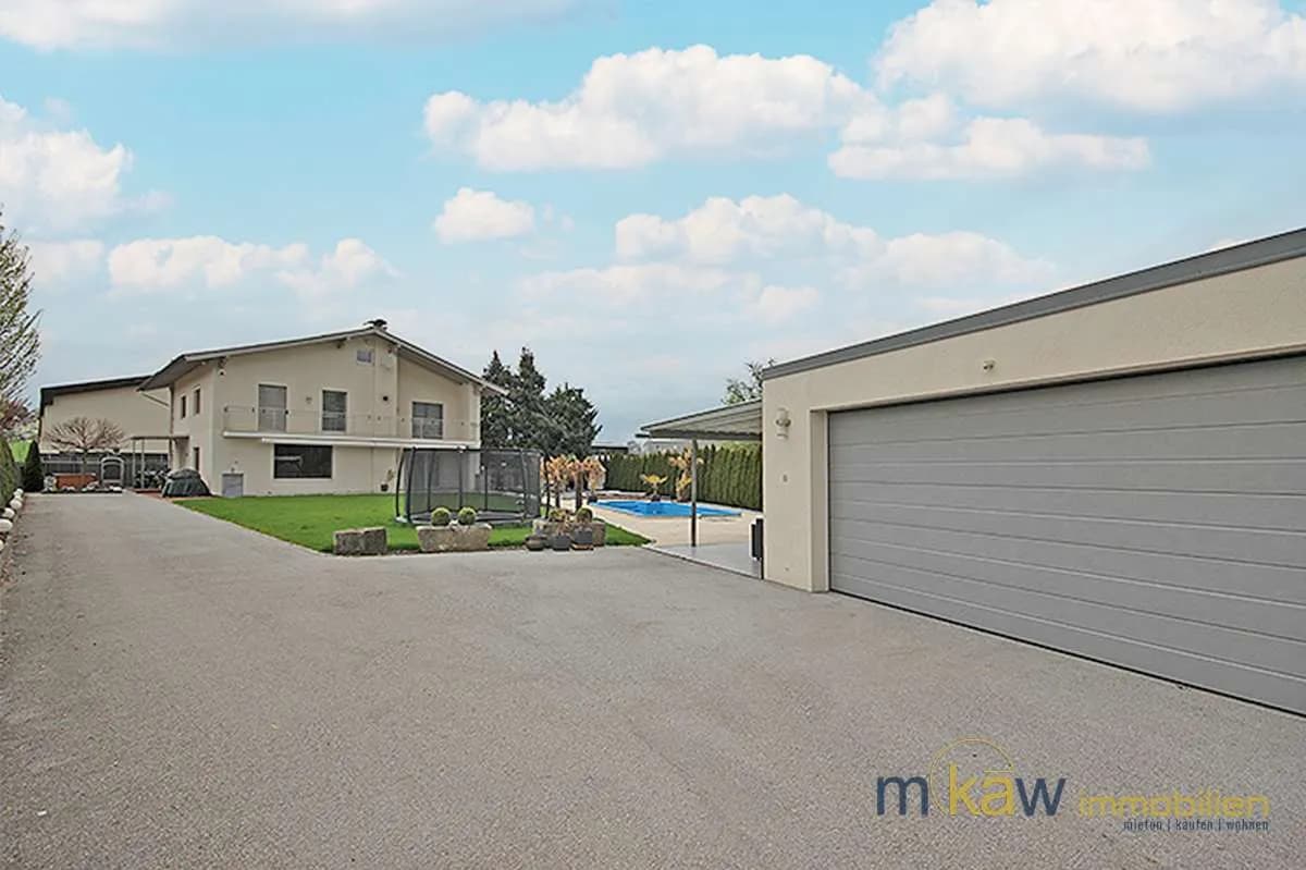 Haus kaufen in Vöcklabruck – 240 m² – Bild 3 von 10