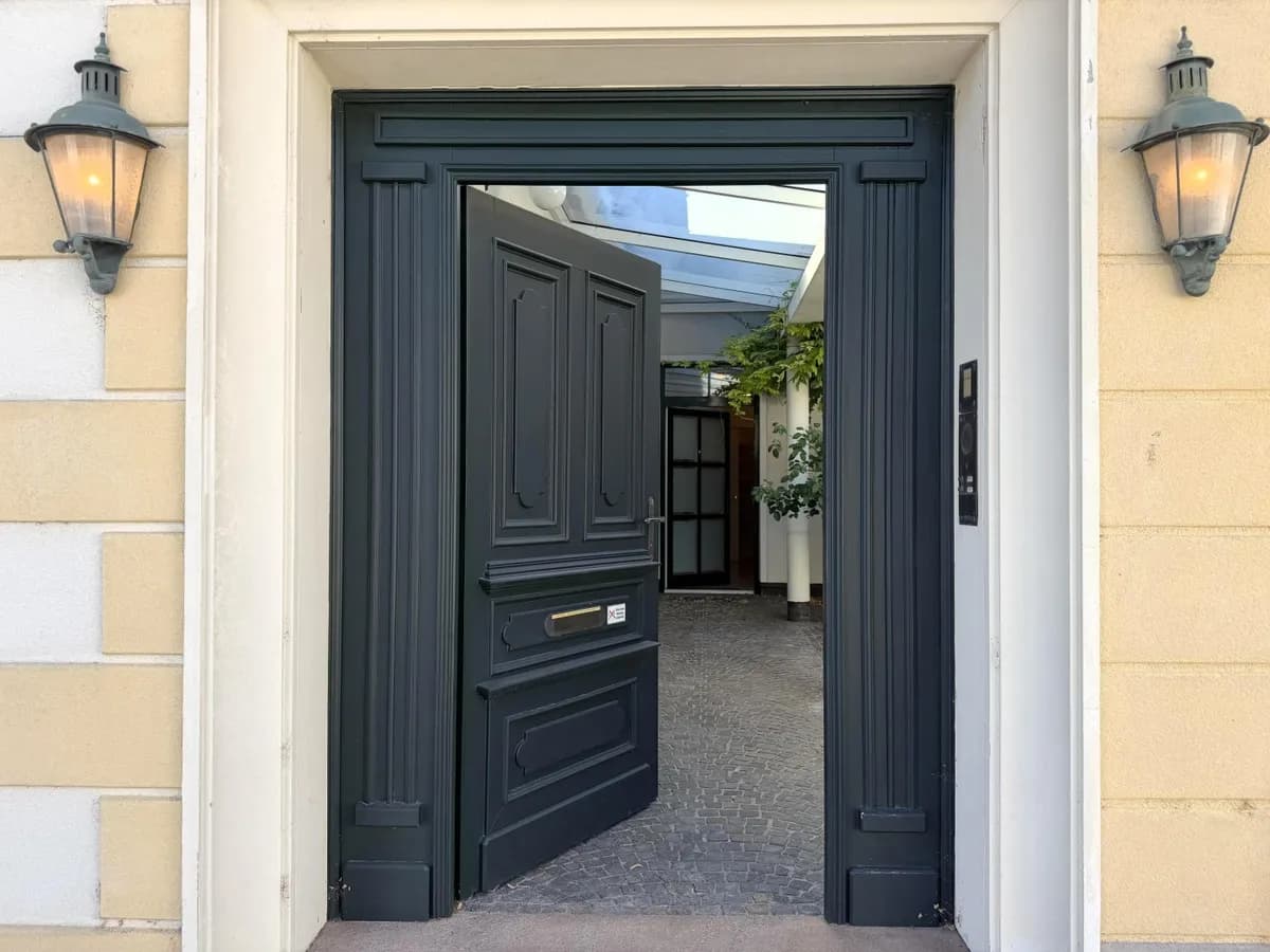7-Zimmer-Haus mieten in Wien – 409,52 m², € 4.950 – Bild 2 von 51