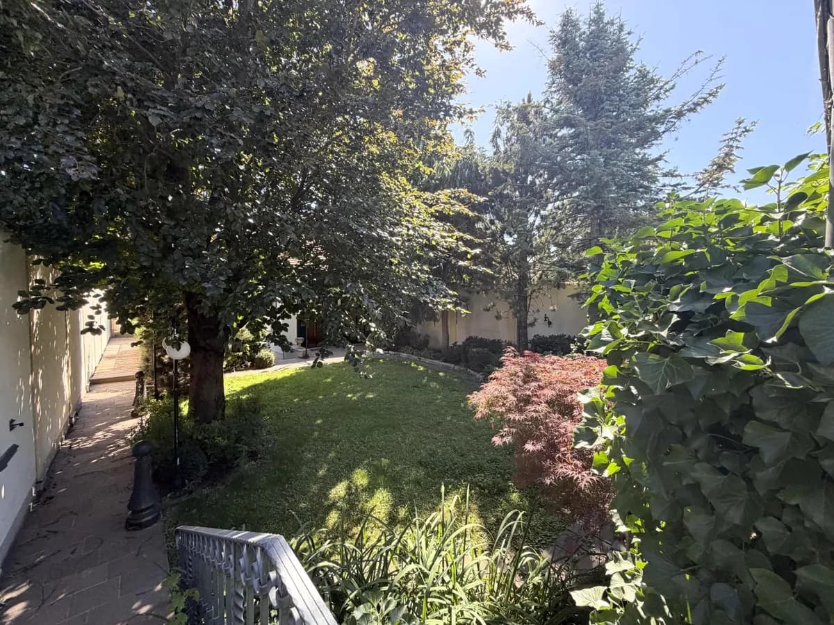 7-Zimmer-Haus mieten in Wien – 409,52 m², € 4.950 – Bild 44 von 51