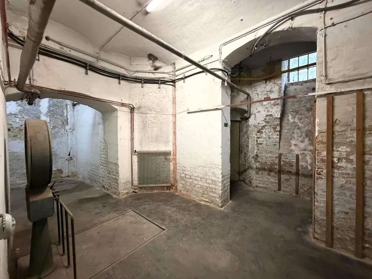Gewerbeimmobilie mieten in Wien – 719 m², € 5.394 – Bild 33 von 45