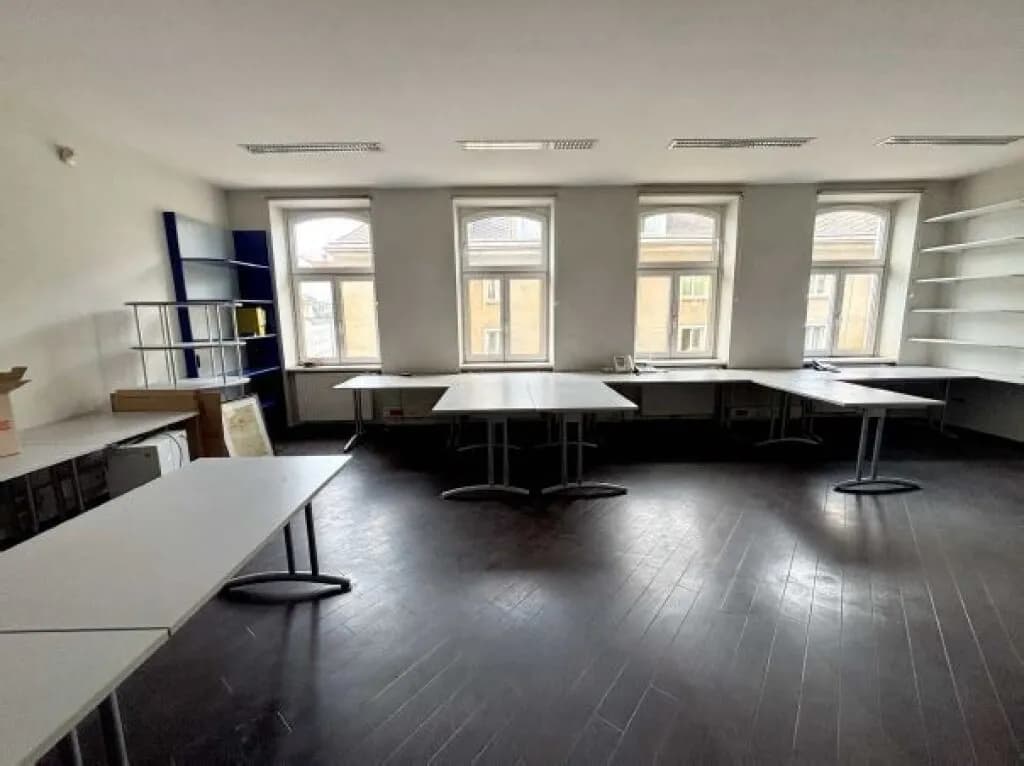 2-Zimmer-Gewerbeimmobilie mieten in Wien – 102 m², € 981