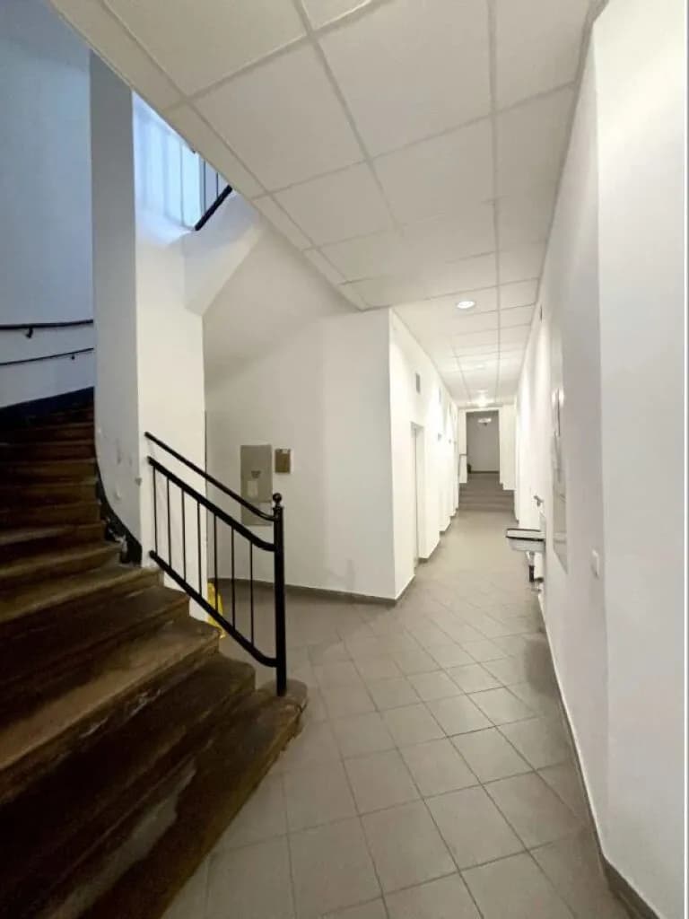 2-Zimmer-Gewerbeimmobilie mieten in Wien – 102 m², € 981 – Bild 10 von 11