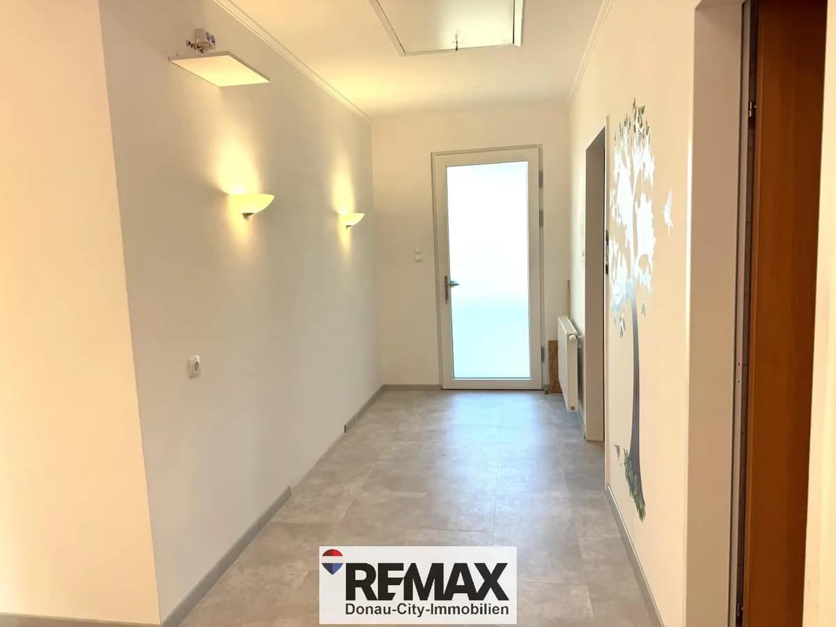 7-Zimmer-Haus kaufen in Korneuburg – 250 m², € 595.000 – Bild 2 von 22