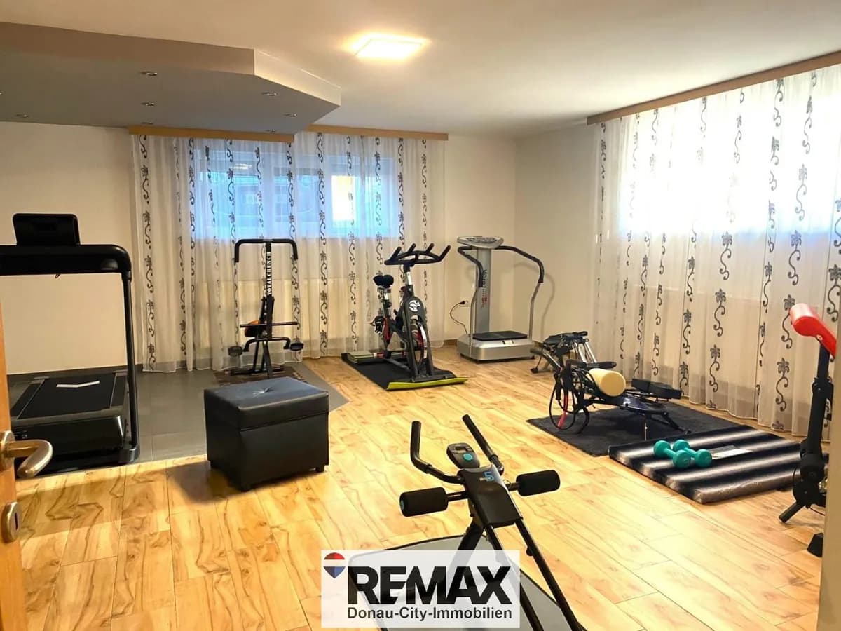 9-Zimmer-Gewerbeimmobilie kaufen in Baden – 240 m², € 599.000 – Bild 12 von 26