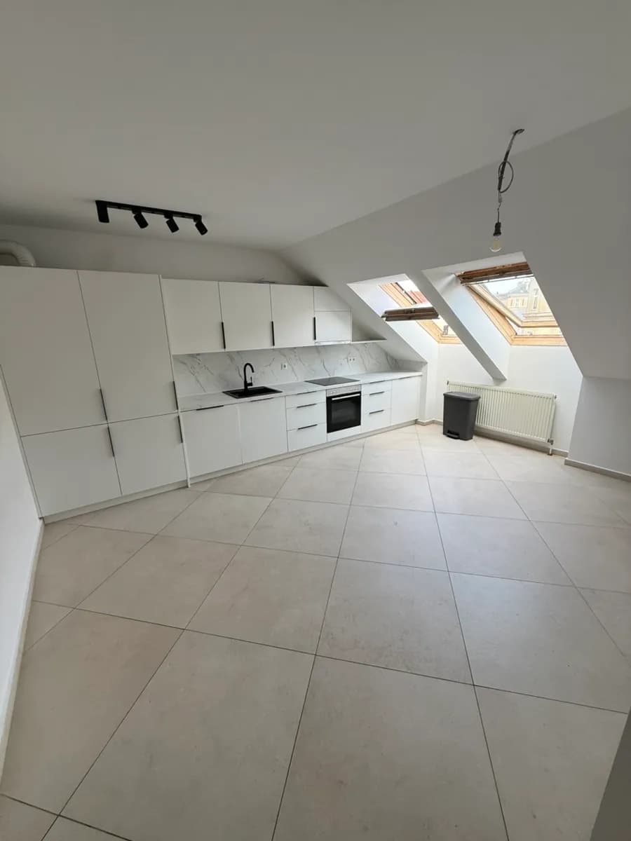 3-Zimmer-Wohnung mieten in Wien – 90 m², € 1.599