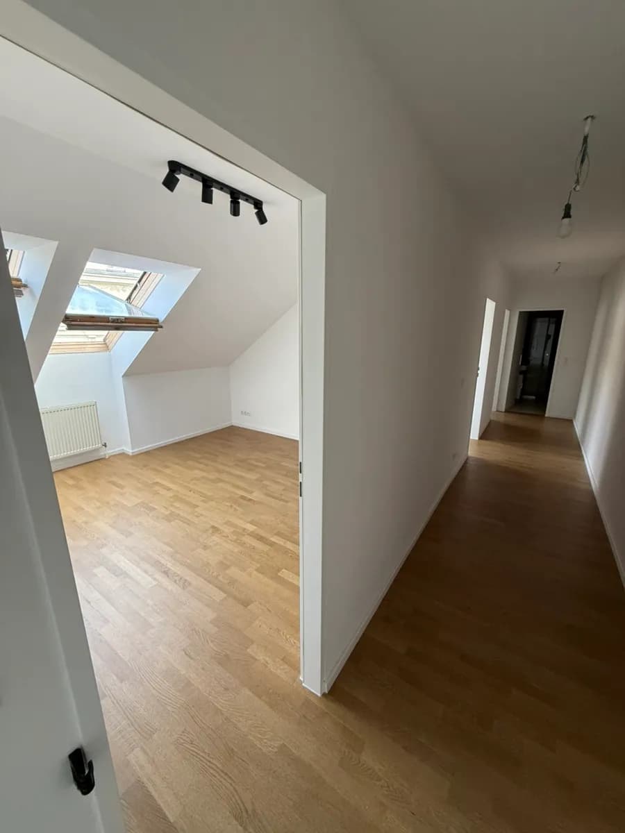 3-Zimmer-Wohnung mieten in Wien – 90 m², € 1.599 – Bild 2 von 12