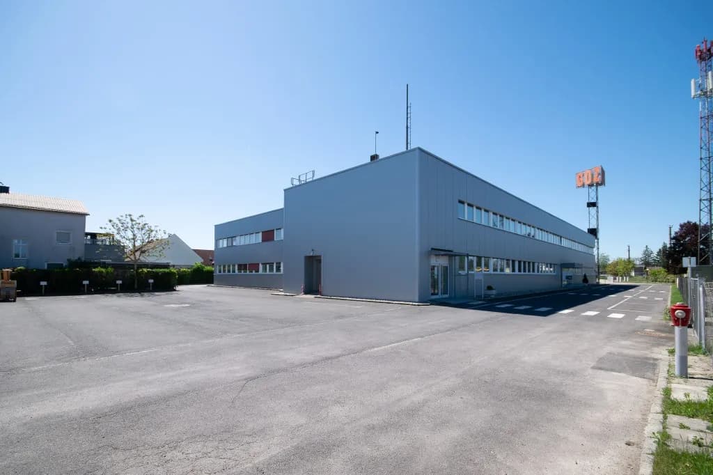 Gewerbeimmobilie mieten in Linz Land – 202 m², € 2.042 – Bild 5 von 12