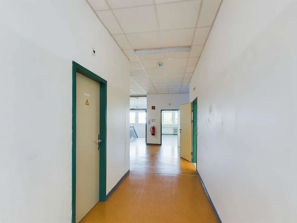 Gewerbeimmobilie mieten in Linz Land – 202 m², € 2.042 – Bild 9 von 12