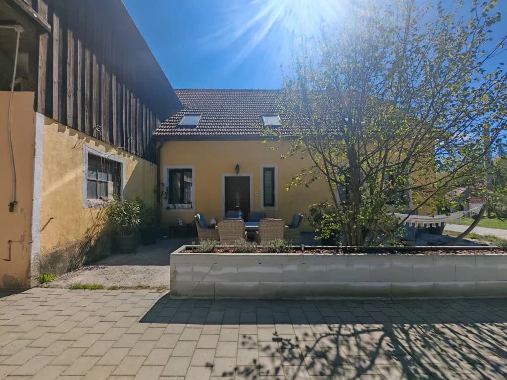 5-Zimmer-Immobilie kaufen in Krems Land – 227 m², € 675.000 – Bild 2 von 8