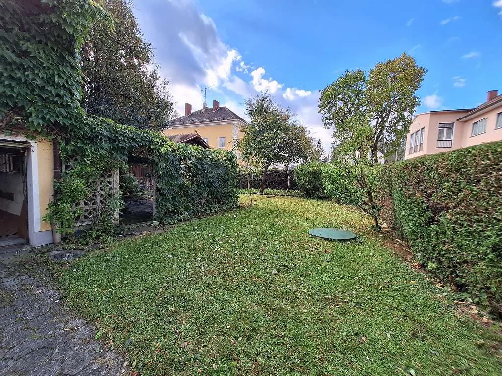 11-Zimmer-Haus kaufen in Wels-Land – 230 m², € 199.000 – Bild 2 von 4