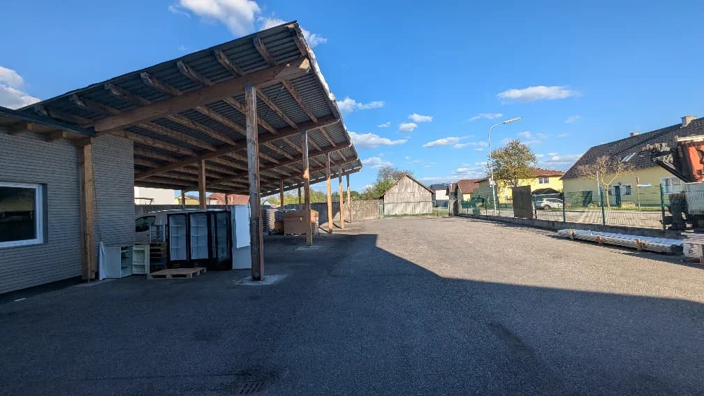 Gewerbeimmobilie mieten in Amstetten – 650 m², € 2.000 – Bild 1 von 10