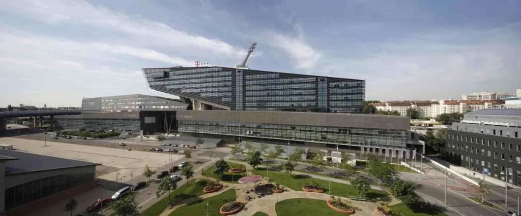 Gewerbeimmobilie mieten in Wien – 369 m², € 6.499 – Bild 1 von 3