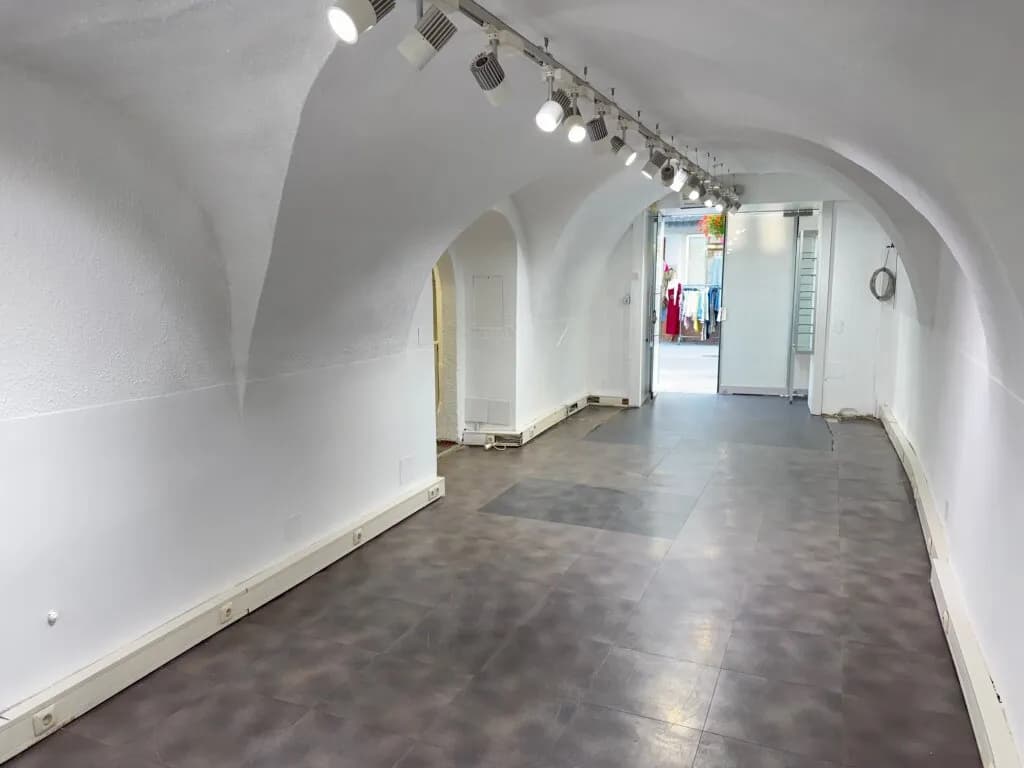 Gewerbeimmobilie mieten in Gmunden – 79 m², € 2.075 – Bild 2 von 8