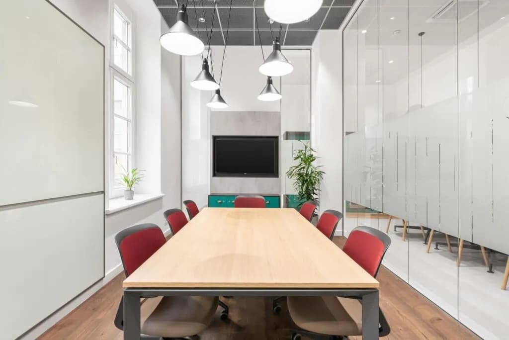 Gewerbeimmobilie mieten in Linz – 15 m², € 700 – Bild 2 von 18