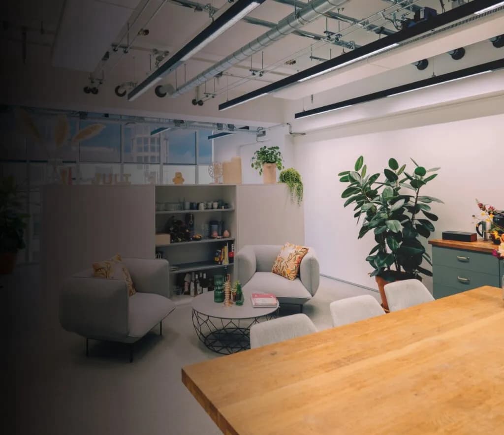 11-Zimmer-Gewerbeimmobilie mieten in Wien – 340 m², € 28.400