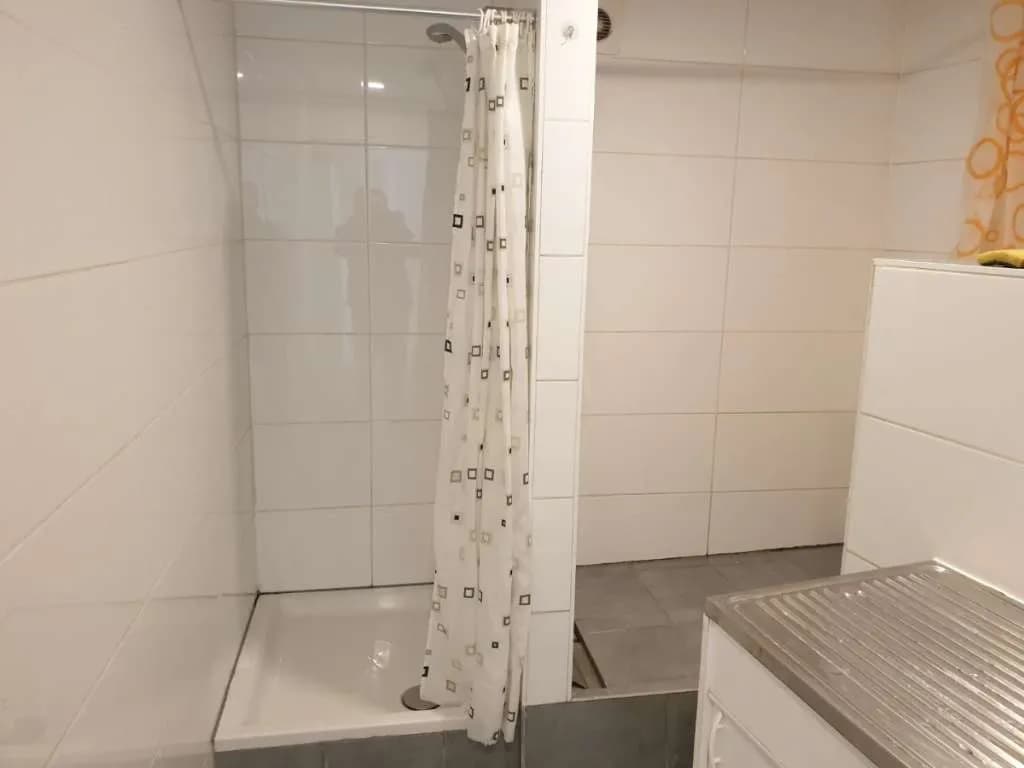 1-Zimmer-Wohnung mieten in Wien – 12 m², € 300 – Bild 4 von 8