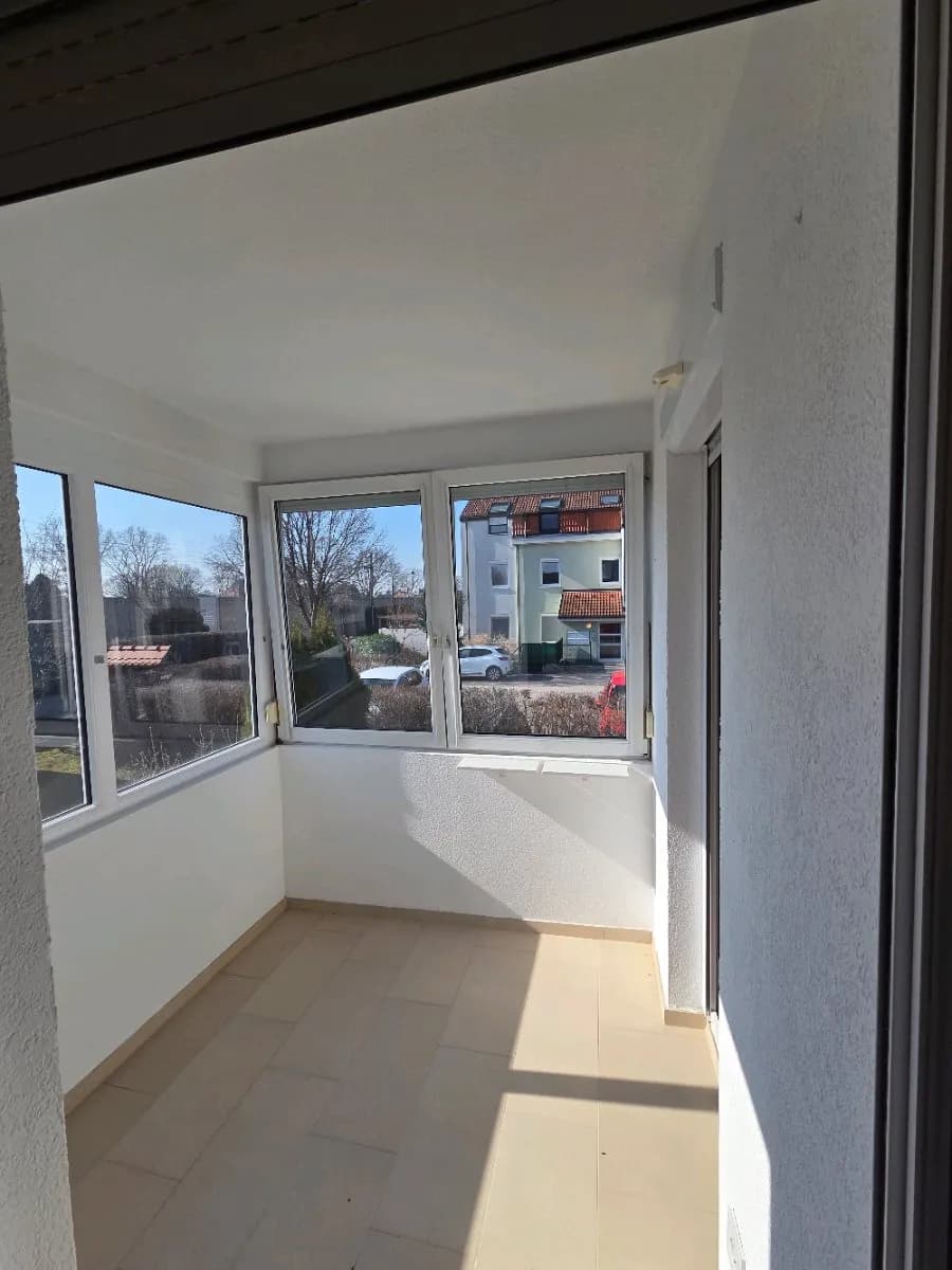 3-Zimmer-Wohnung mieten in Tulln – 78 m², € 890 – Bild 2 von 8
