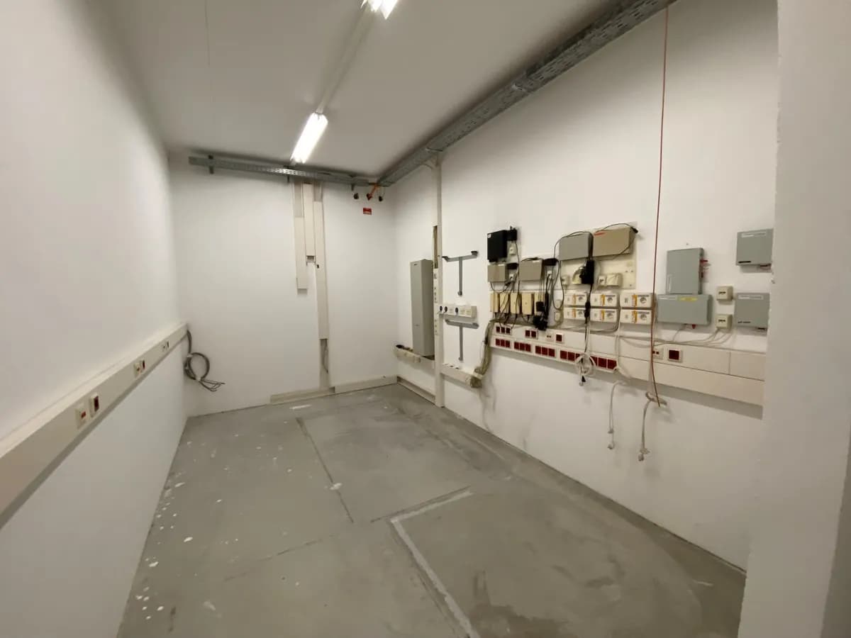 Gewerbeimmobilie mieten in Wien – 857 m², € 9.068 – Bild 5 von 12
