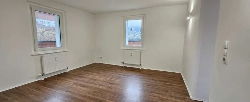 2-Zimmer-Wohnung mieten in Innsbruck-Land – 40 m², € 900 – Bild 1 von 5