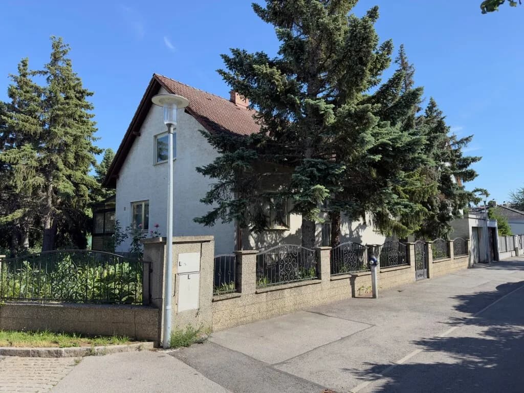 Haus kaufen in Bruck an der Leitha – 170 m², € 470.000 – Bild 1 von 6