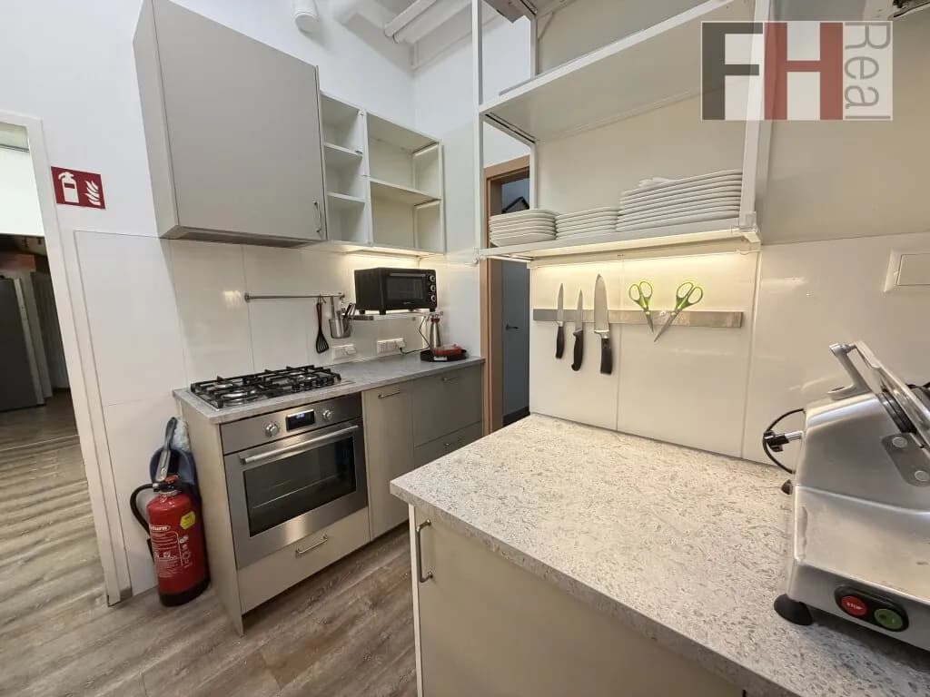 Gewerbeimmobilie mieten in Sankt Pölten Land – 209 m², € 2.449 – Bild 11 von 13