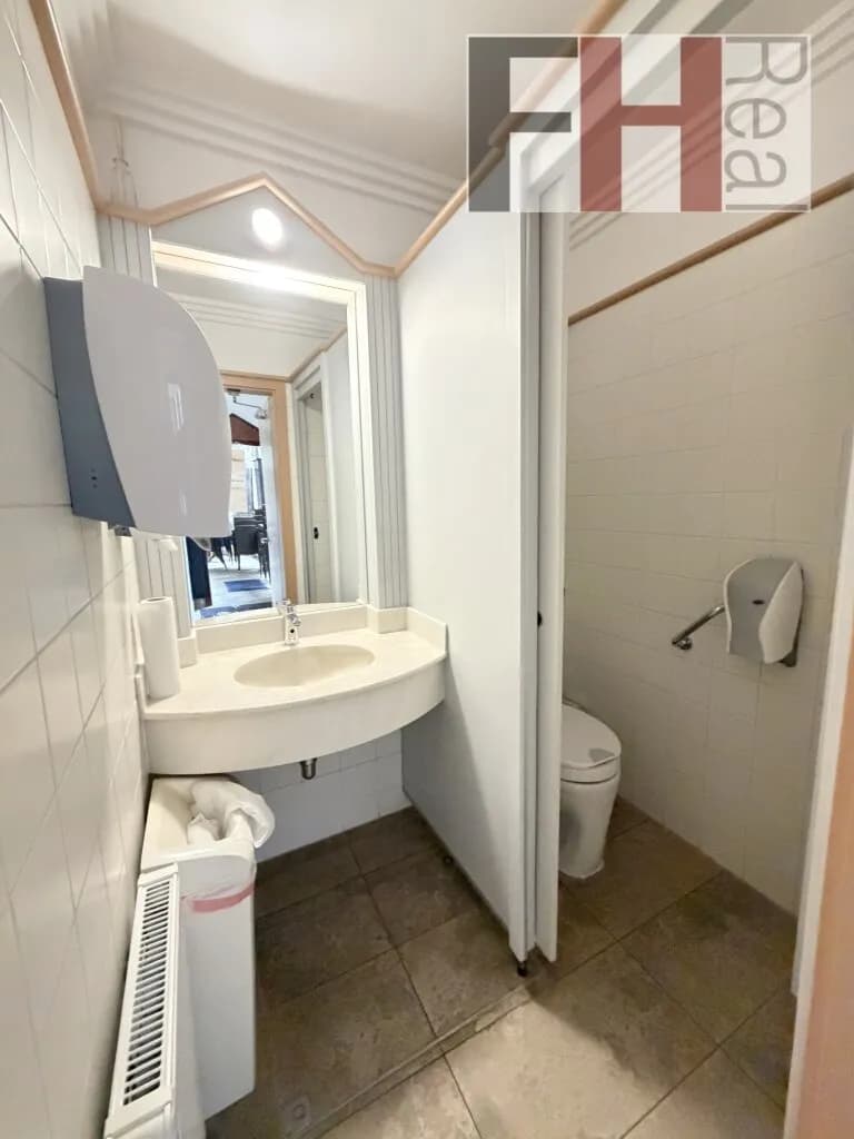 Gewerbeimmobilie mieten in Sankt Pölten Land – 209 m², € 2.449 – Bild 12 von 13