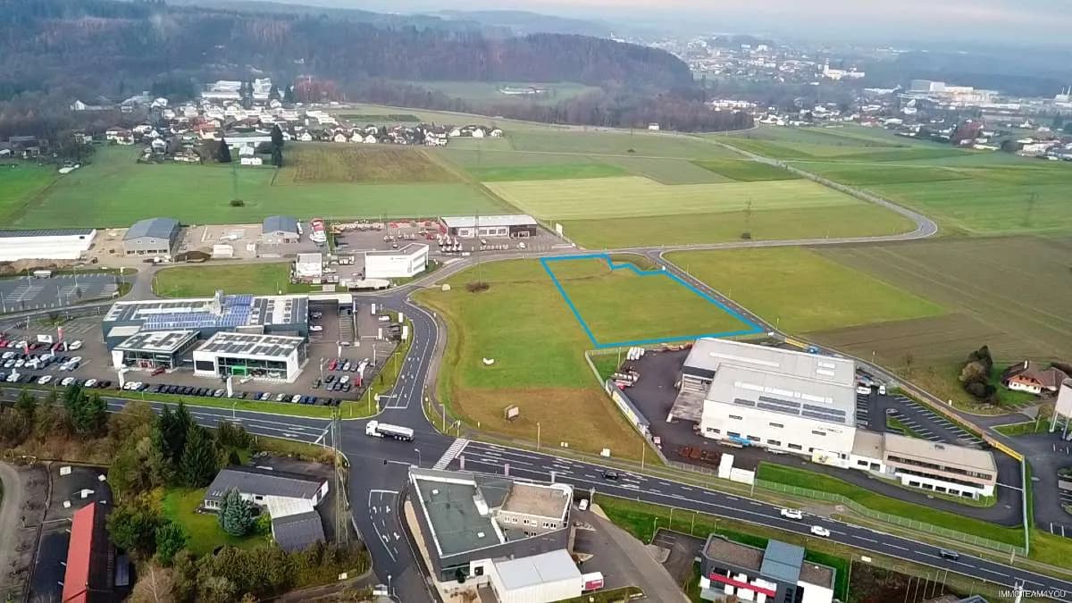 Immobilie mieten in Vöcklabruck – 8 401 m² – Bild 1 von 12