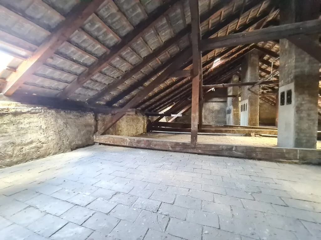 Wohnung kaufen in Wien – 320 m², € 299.000 – Bild 9 von 12