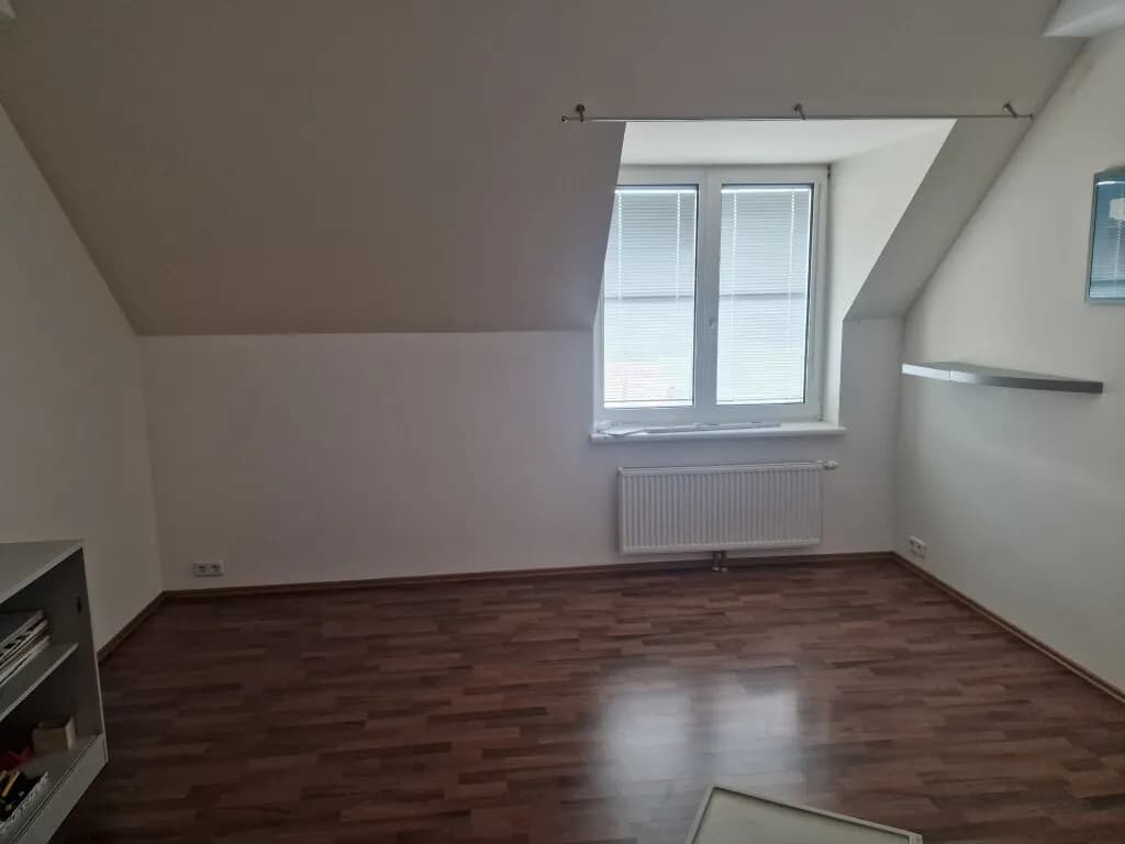 3-Zimmer-Wohnung mieten in Sankt Pölten – 193,38 m², € 1.926 – Bild 2 von 8