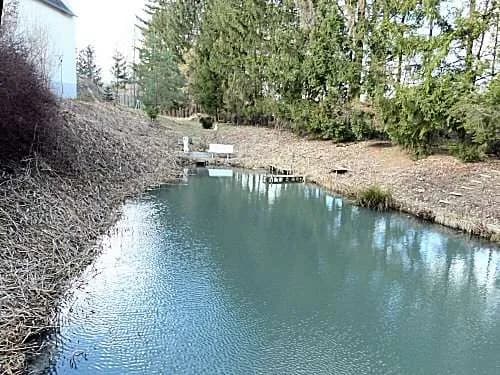 Immobilie kaufen in Sankt Pölten Land – 1 300 m², € 275 – Bild 1 von 11