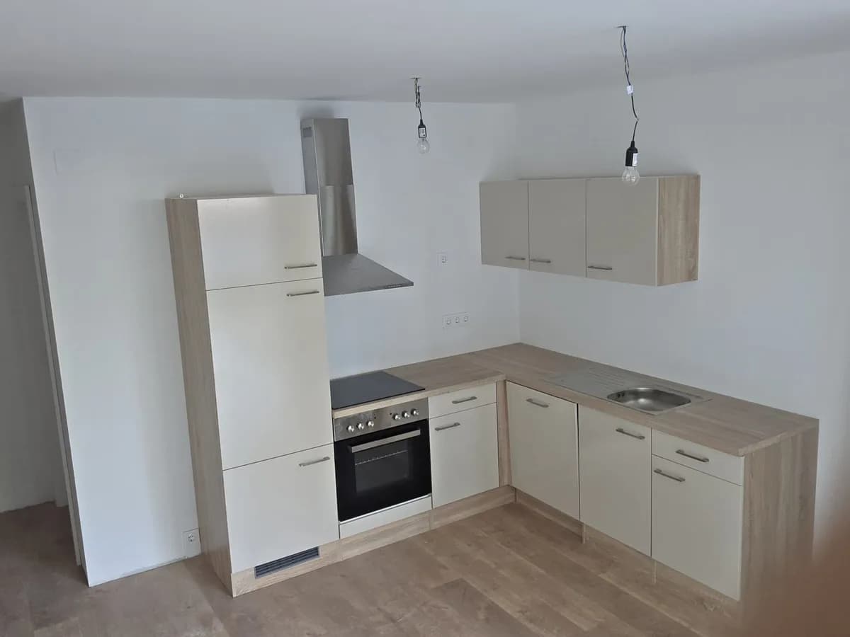 2-Zimmer-Wohnung mieten in Villach – 50 m², € 950 – Bild 1 von 6