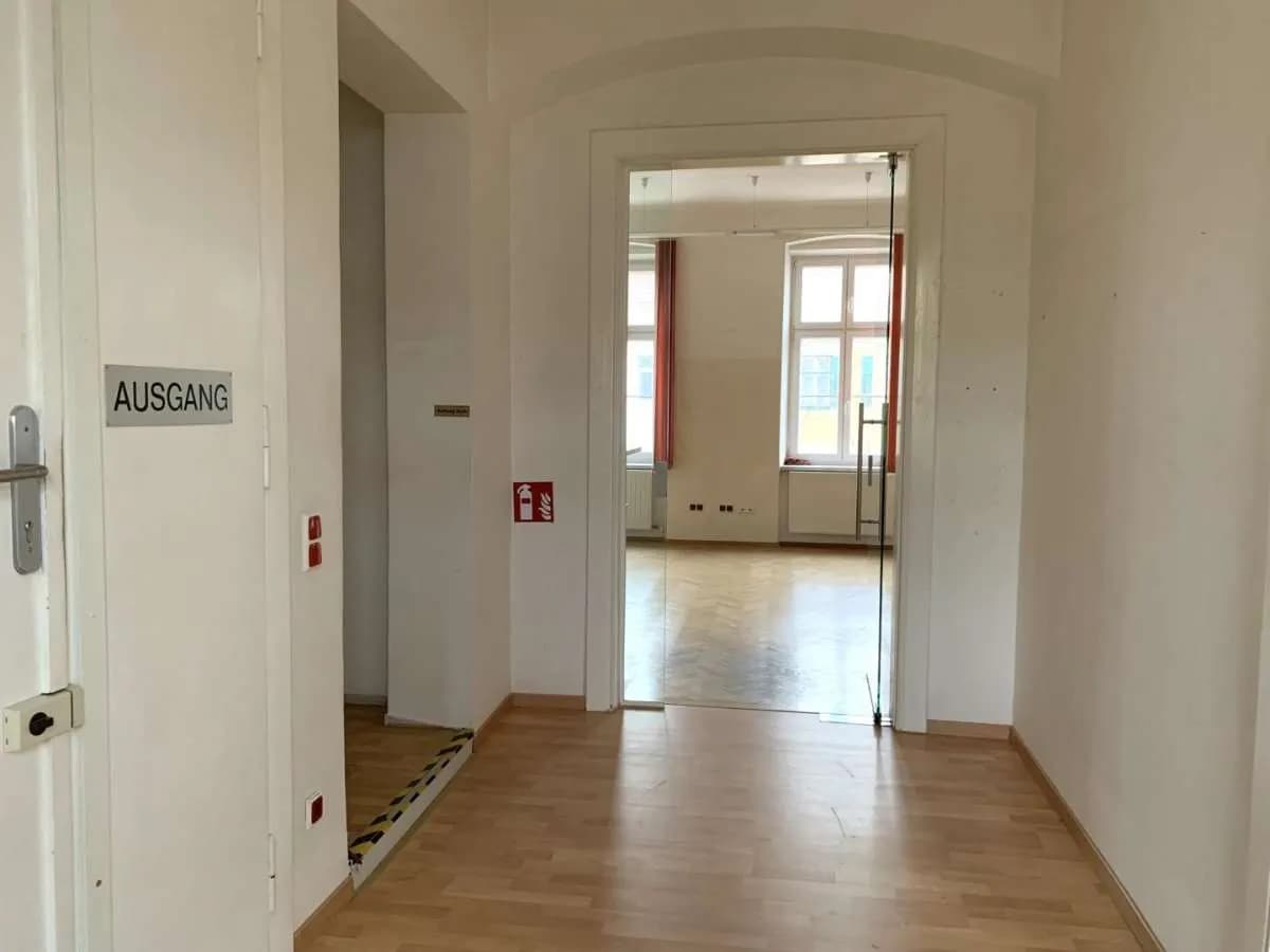 8-Zimmer-Gewerbeimmobilie mieten in Krems an der Donau – 180 m², € 1.681 – Bild 6 von 14