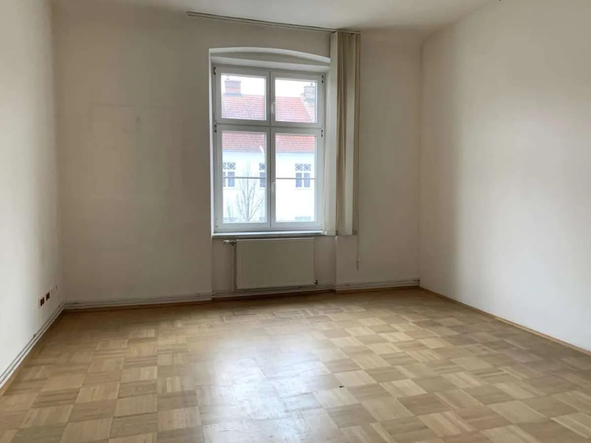 8-Zimmer-Gewerbeimmobilie mieten in Krems an der Donau – 180 m², € 1.681 – Bild 12 von 14