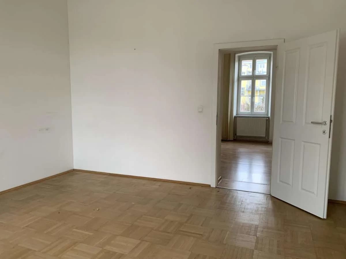 8-Zimmer-Gewerbeimmobilie mieten in Krems an der Donau – 180 m², € 1.681 – Bild 13 von 14