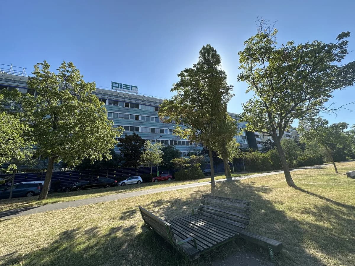 Gewerbeimmobilie mieten in Wien – 354 m², € 13