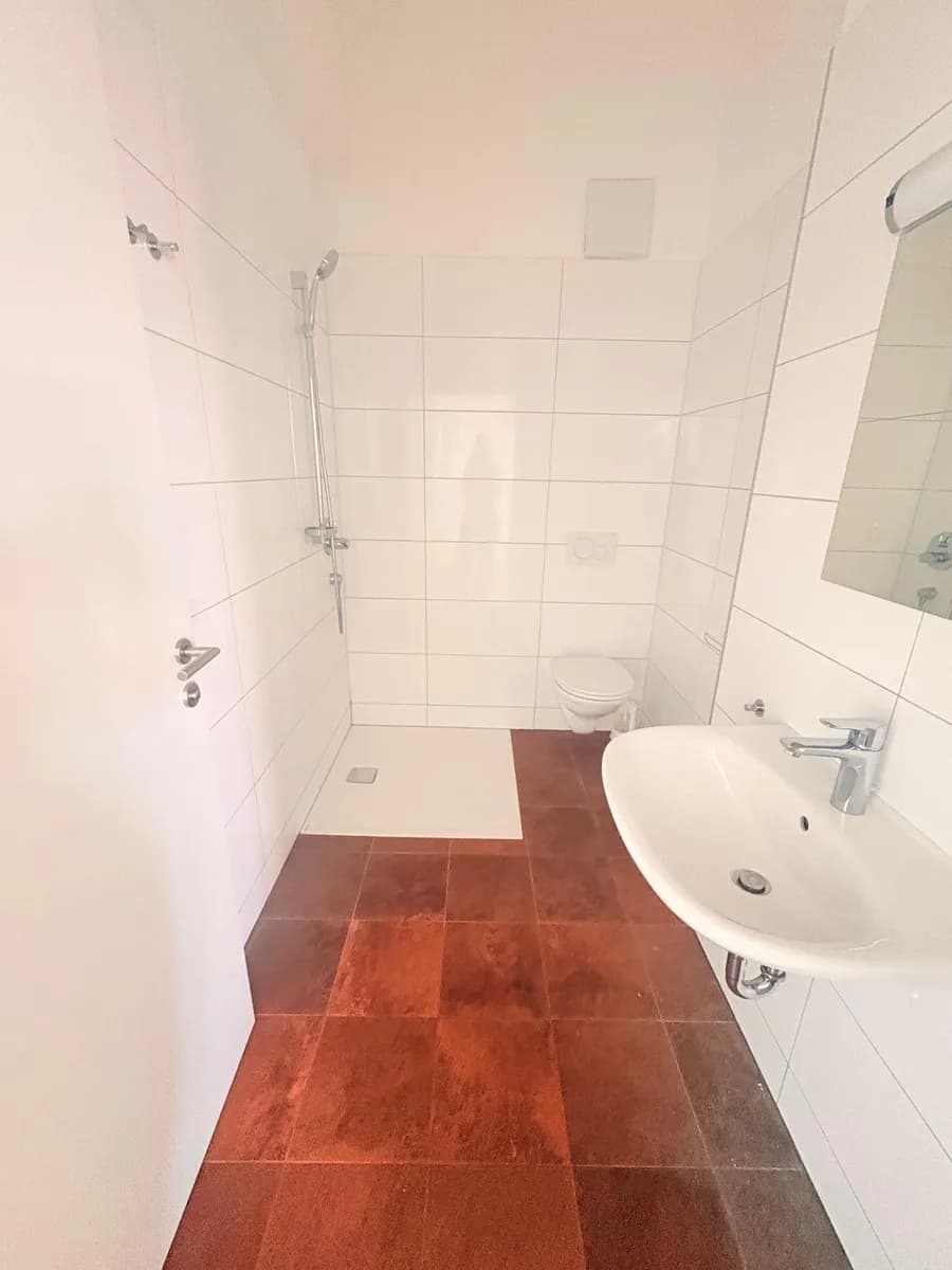4-Zimmer-Wohnung mieten in Vöcklabruck – 152 m², € 2.440 – Bild 9 von 15