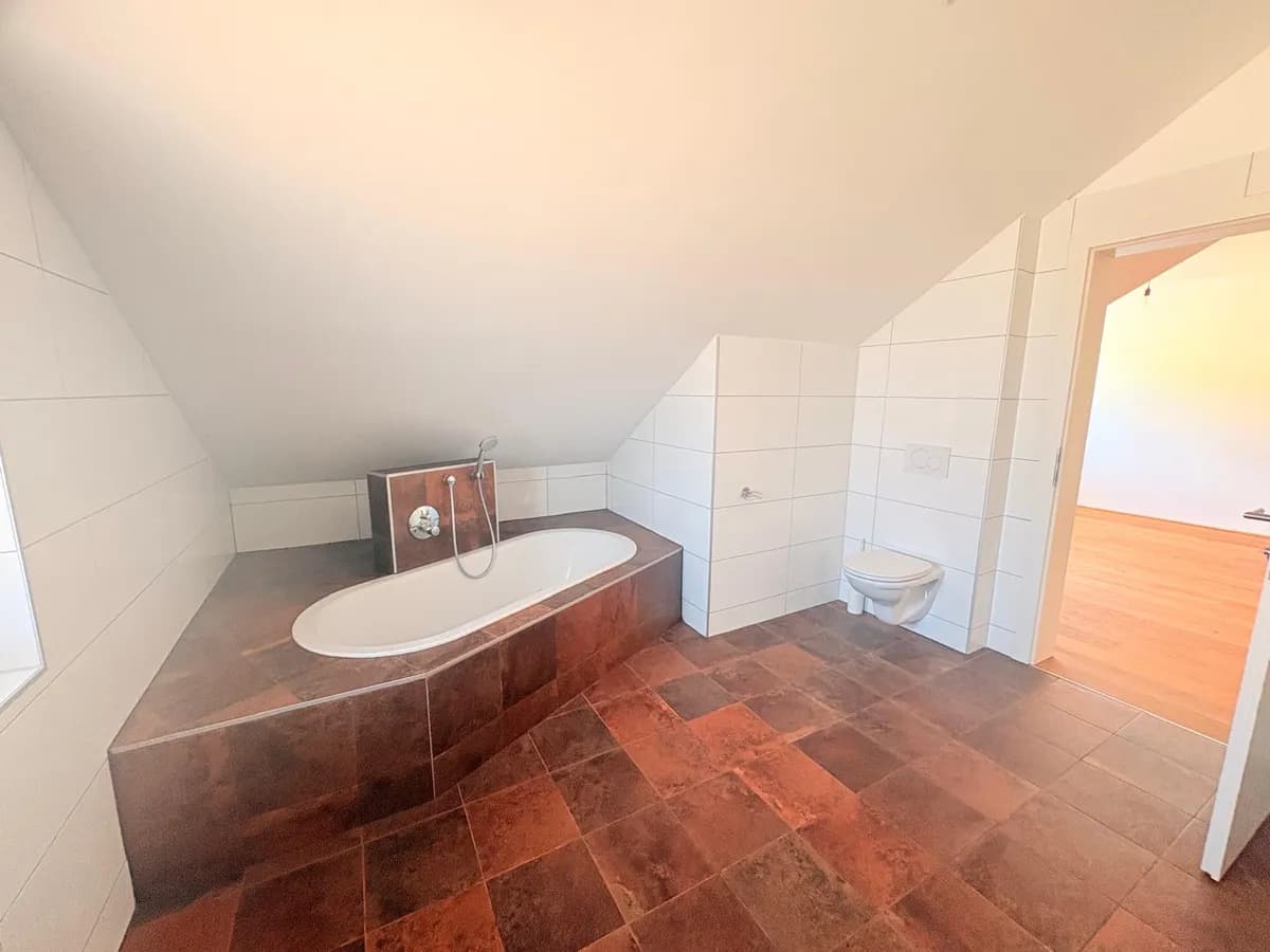 4-Zimmer-Wohnung mieten in Vöcklabruck – 152 m², € 2.440 – Bild 11 von 15