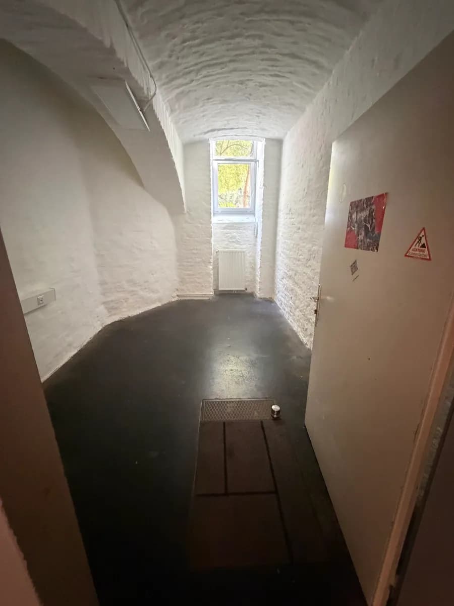 Gewerbeimmobilie mieten in Wien – 150 m², € 2.500 – Bild 9 von 13
