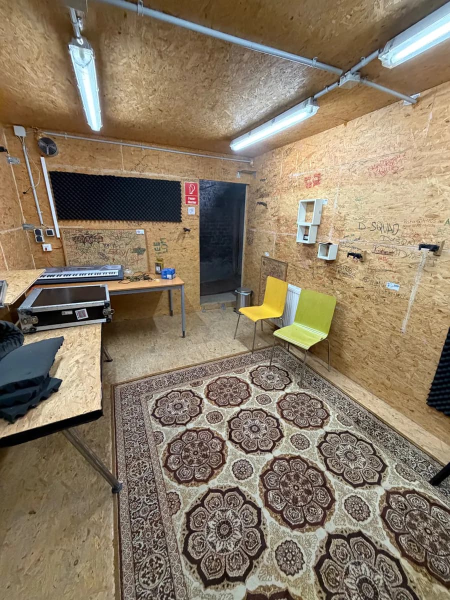 Gewerbeimmobilie mieten in Wien – 150 m², € 2.500 – Bild 13 von 13