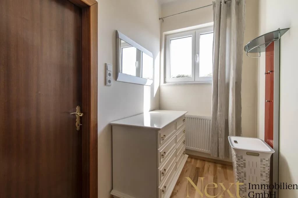9-Zimmer-Haus mieten in Linz – 239,04 m², € 2.409 – Bild 14 von 22