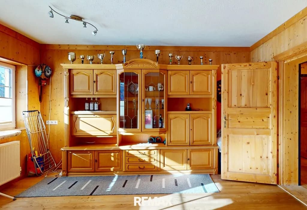 4-Zimmer-Wohnung mieten in Imst – 125 m², € 1.900 – Bild 2 von 15