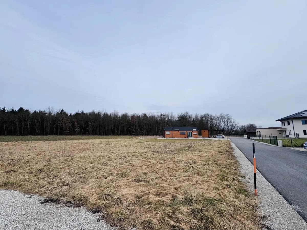 Grundstück kaufen in Braunau am Inn – 998 m², € 140.000 – Bild 2 von 4