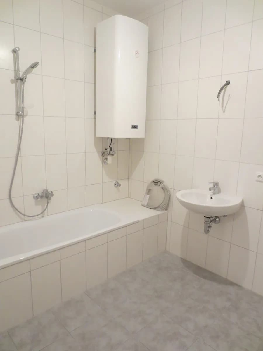 4-Zimmer-Wohnung kaufen in Braunau am Inn – 95,63 m², € 198.000 – Bild 7 von 8