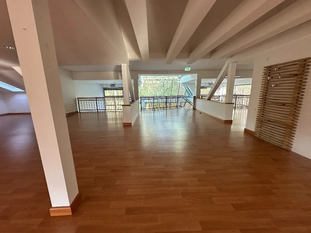 Gewerbeimmobilie mieten in Weiz – 295 m², € 1.200 – Bild 2 von 13